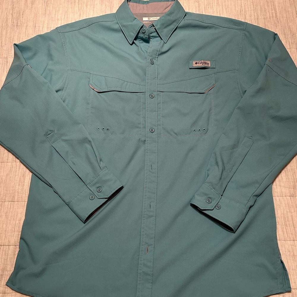 Columbia PFG Fishing Shirt size Medium